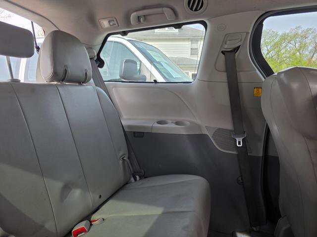 2012 Toyota Sienna in Blauvelt, NY 10913 - 2167507 42