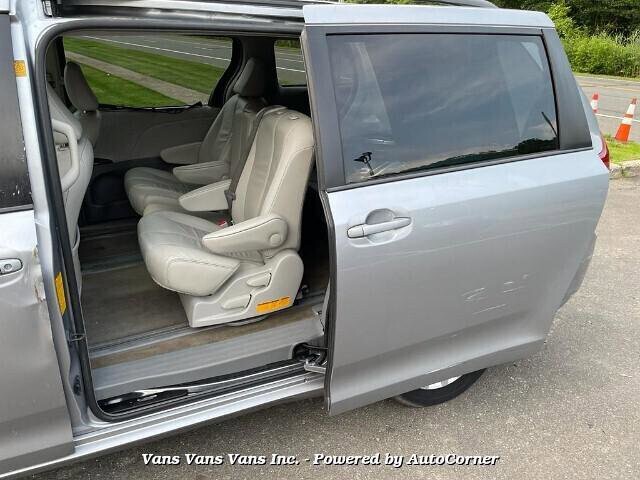 2012 Toyota Sienna in Blauvelt, NY 10913 - 2167507 106