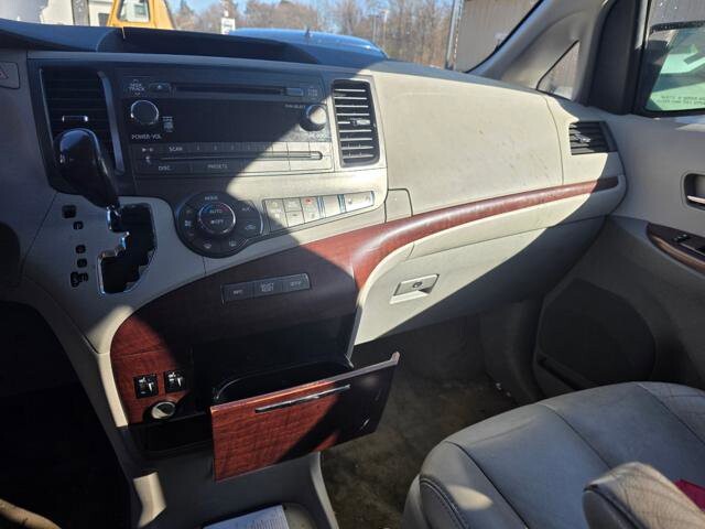 2012 Toyota Sienna in Blauvelt, NY 10913 - 2167507 63