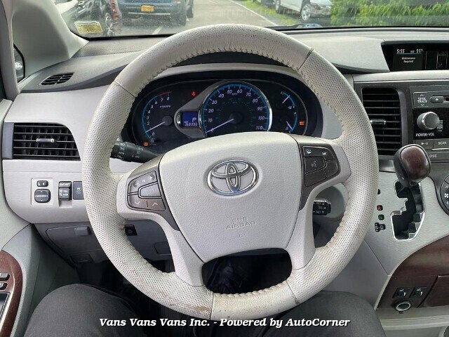 2012 Toyota Sienna in Blauvelt, NY 10913 - 2167507 131