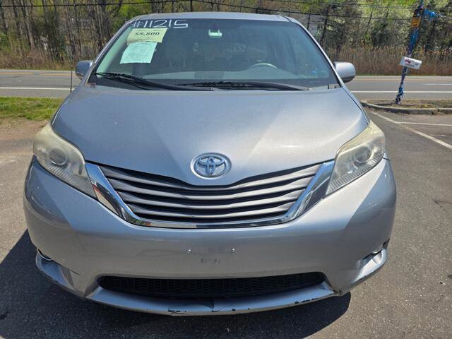 2012 Toyota Sienna in Blauvelt, NY 10913 - 2167507 2