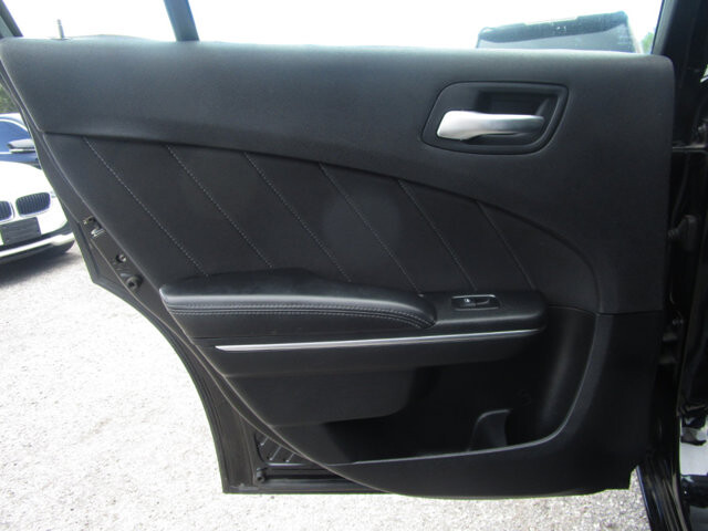 2016 Dodge Charger in Tampa, FL 33604-6914 - 2168050 41