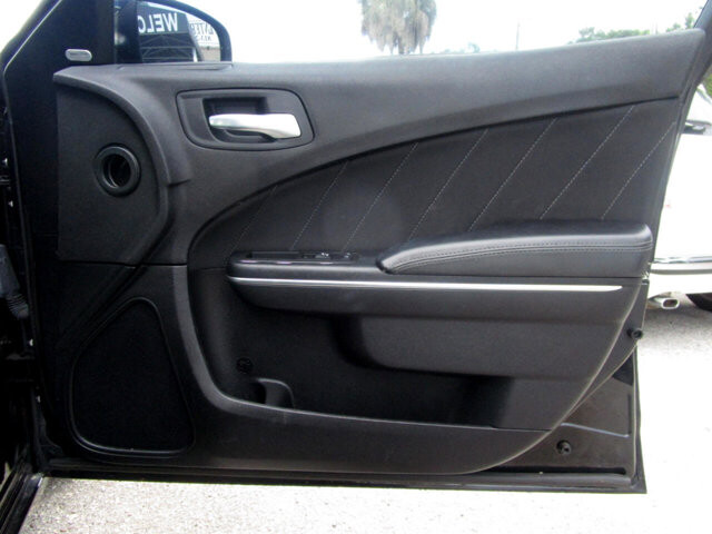 2016 Dodge Charger in Tampa, FL 33604-6914 - 2168050 16