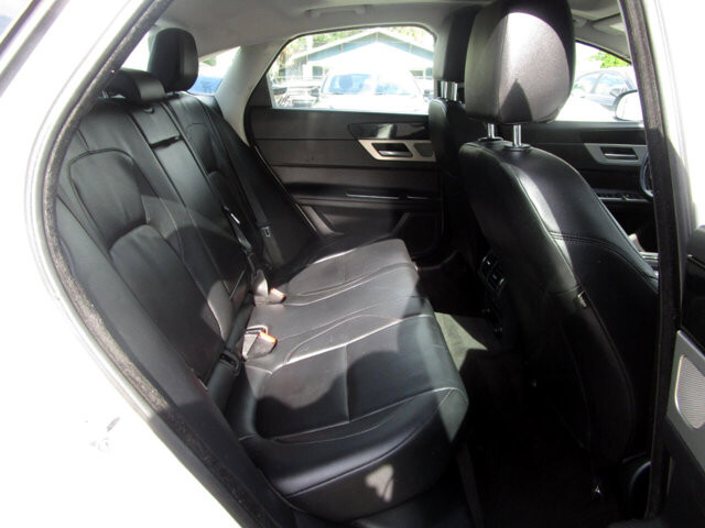 2017 Jaguar XF in Tampa, FL 33604-6914 - 2169008 103