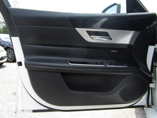 2017 Jaguar XF in Tampa, FL 33604-6914 - 2169008 48