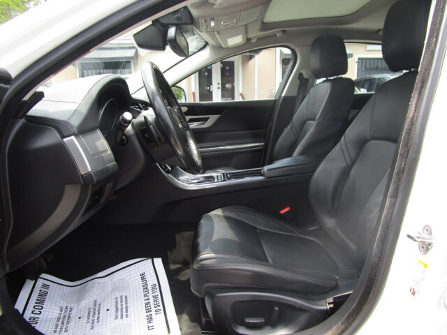 2017 Jaguar XF in Tampa, FL 33604-6914 - 2169008 40