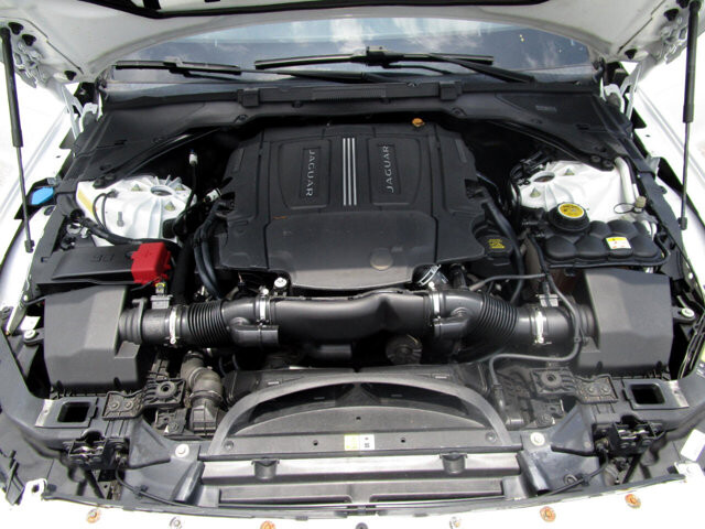 2017 Jaguar XF in Tampa, FL 33604-6914 - 2169008 84