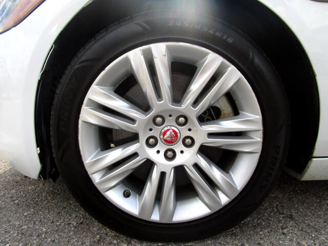 2017 Jaguar XF in Tampa, FL 33604-6914 - 2169008 113