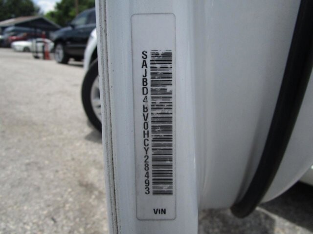 2017 Jaguar XF in Tampa, FL 33604-6914 - 2169008 31