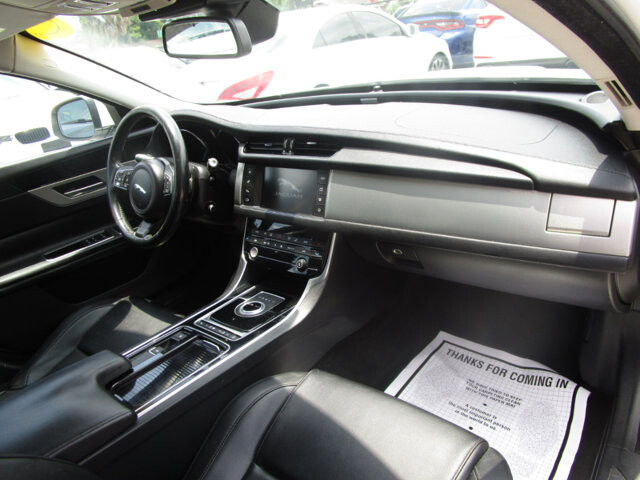 2017 Jaguar XF in Tampa, FL 33604-6914 - 2169008 43