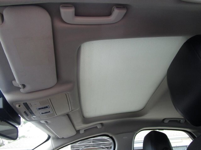 2017 Jaguar XF in Tampa, FL 33604-6914 - 2169008 16