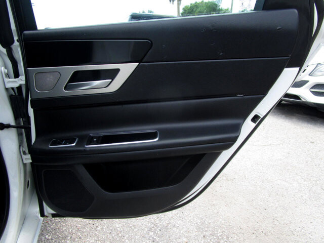 2017 Jaguar XF in Tampa, FL 33604-6914 - 2169008 20