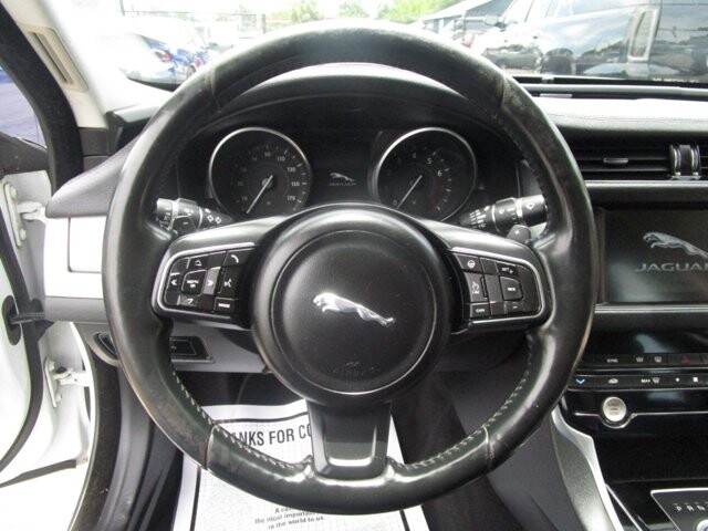 2017 Jaguar XF in Tampa, FL 33604-6914 - 2169008 4