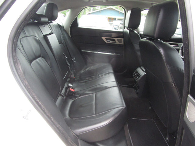 2017 Jaguar XF in Tampa, FL 33604-6914 - 2169008 10