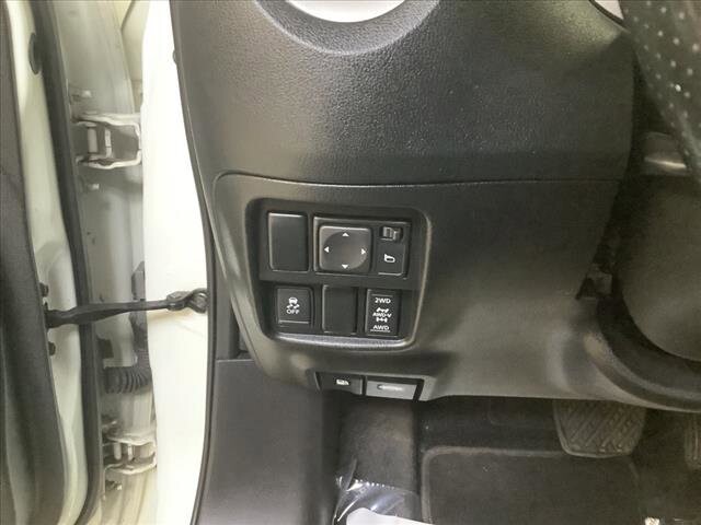 2012 Nissan Juke in Chicago, IL 60659 - 2169010 11