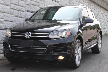 2014 Volkswagen Touareg in Decatur, GA 30032