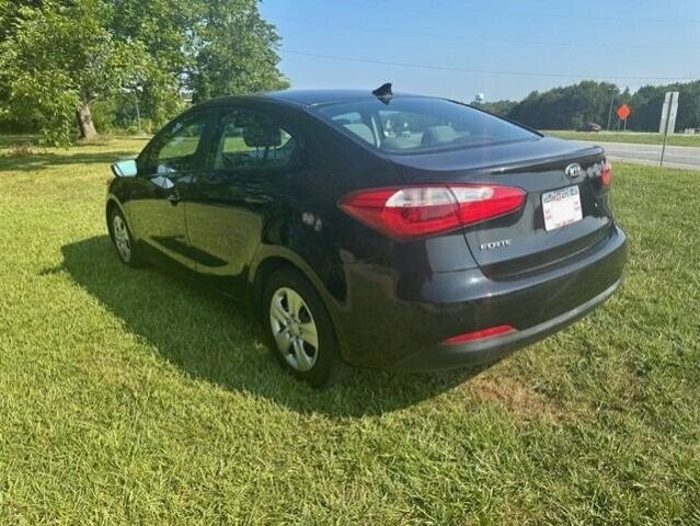 2015 Kia Forte in Commerce, GA 30529 - 2172619 18