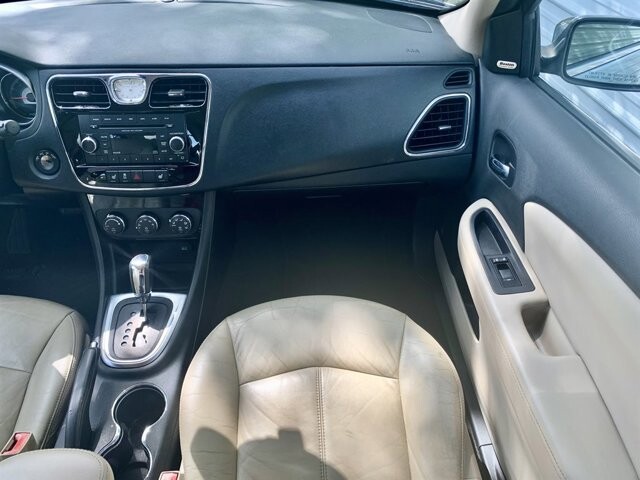 2013 Chrysler 200 in Hudson, FL 34669 - 2176733 14