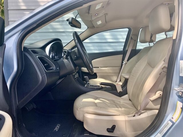 2013 Chrysler 200 in Hudson, FL 34669 - 2176733 10