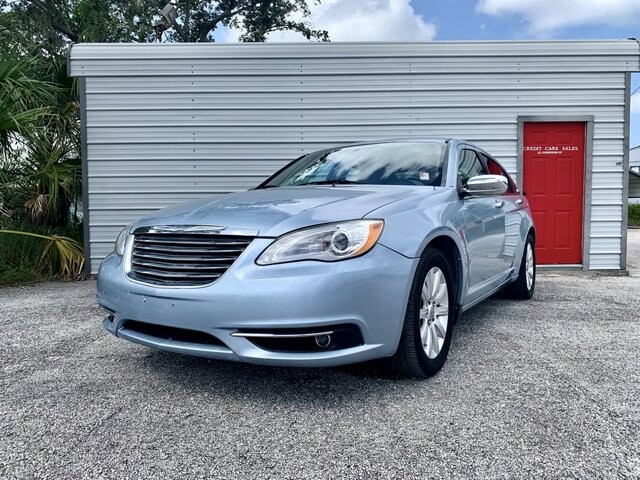 2013 Chrysler 200 in Hudson, FL 34669 - 2176733 4