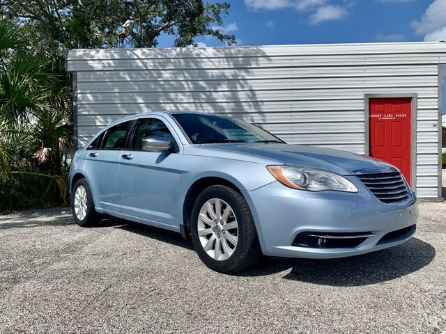 2013 Chrysler 200 in Hudson, FL 34669 - 2176733 2
