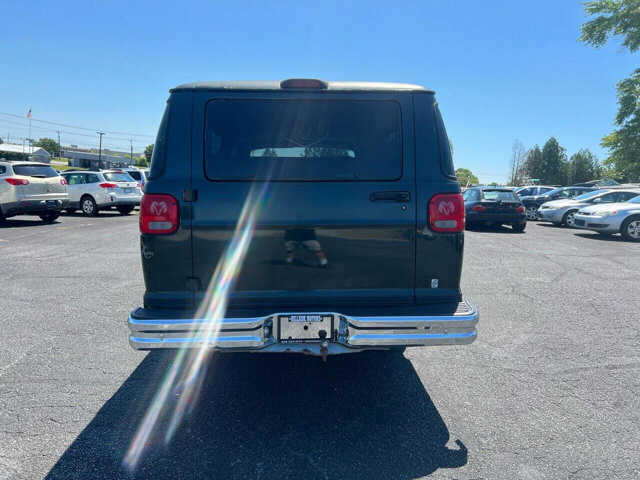 2000 Dodge B3500 in Hickory, NC 28602-5144 - 2181360 4