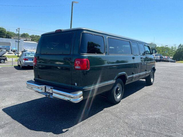 2000 Dodge B3500 in Hickory, NC 28602-5144 - 2181360 5