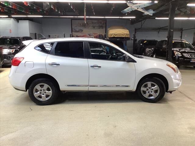 2012 Nissan Rogue in Chicago, IL 60659 - 2183129 7