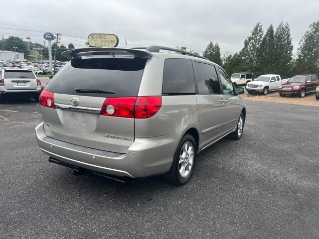 2006 Toyota Sienna in Hickory, NC 28602-5144 - 2183825 17