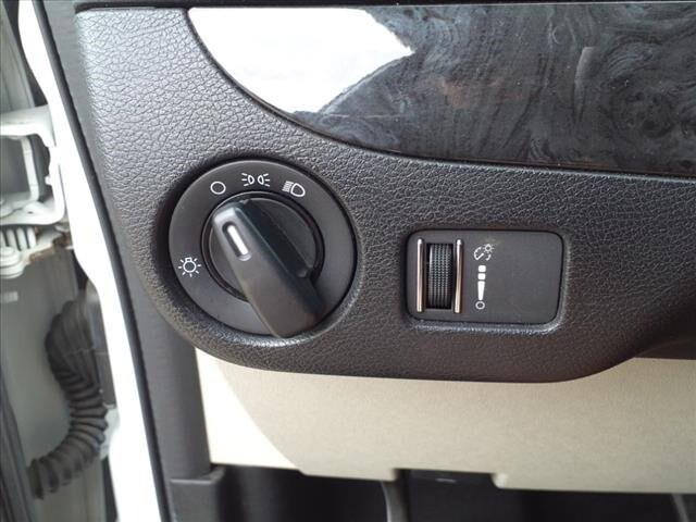 2017 Dodge Grand Caravan in Troy, IL 62294-1376 - 2193970 25