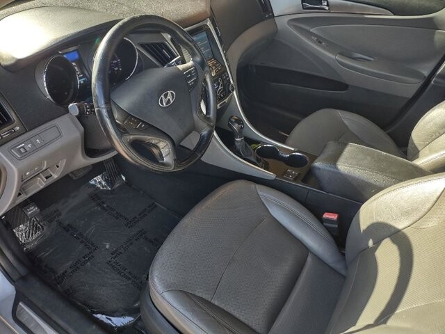 2013 Hyundai Sonata in Longwood, FL 32750 - 2194455 5