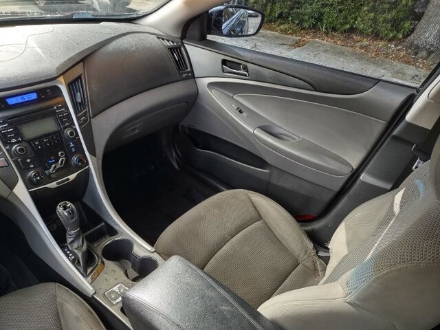 2013 Hyundai Sonata in Longwood, FL 32750 - 2194456 7