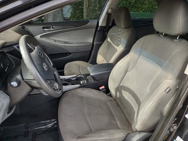 2013 Hyundai Sonata in Longwood, FL 32750 - 2194456 5