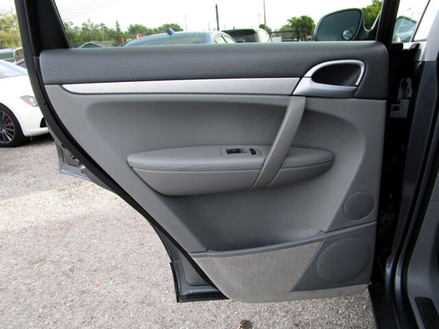 2004 Porsche Cayenne in Tampa, FL 33604-6914 - 2194480 16