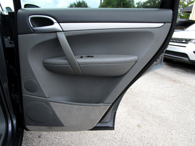 2004 Porsche Cayenne in Tampa, FL 33604-6914 - 2194480 17