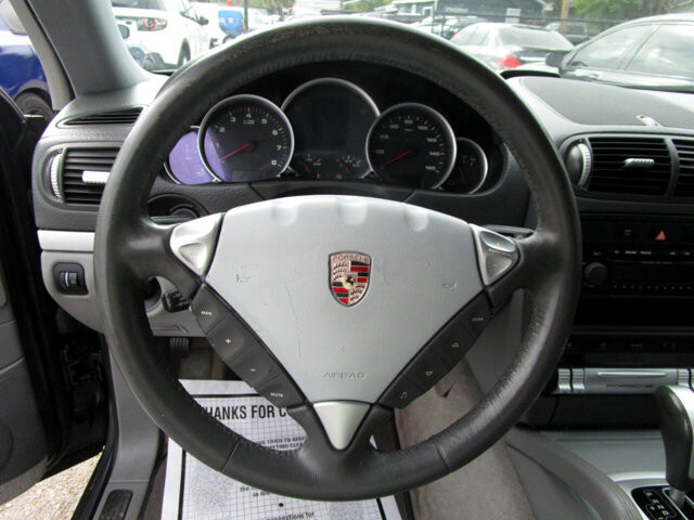 2004 Porsche Cayenne in Tampa, FL 33604-6914 - 2194480 4