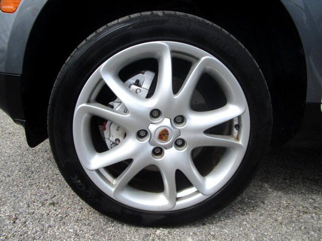 2004 Porsche Cayenne in Tampa, FL 33604-6914 - 2194480 47