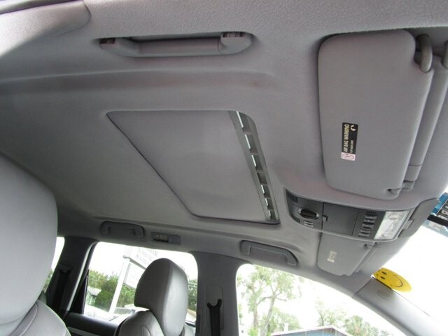 2004 Porsche Cayenne in Tampa, FL 33604-6914 - 2194480 12