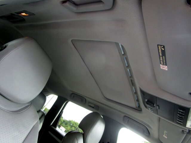 2004 Porsche Cayenne in Tampa, FL 33604-6914 - 2194480 40