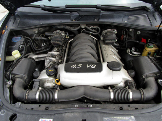 2004 Porsche Cayenne in Tampa, FL 33604-6914 - 2194480 19