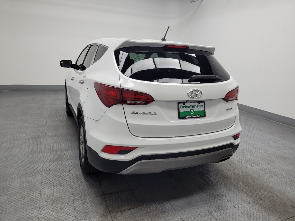 2018 Hyundai Santa Fe in Las Vegas, NV 89102 - 2194911 6