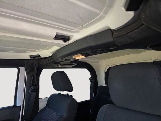 2012 Jeep Wrangler in Mesa, AZ 85212 - 2194922 16