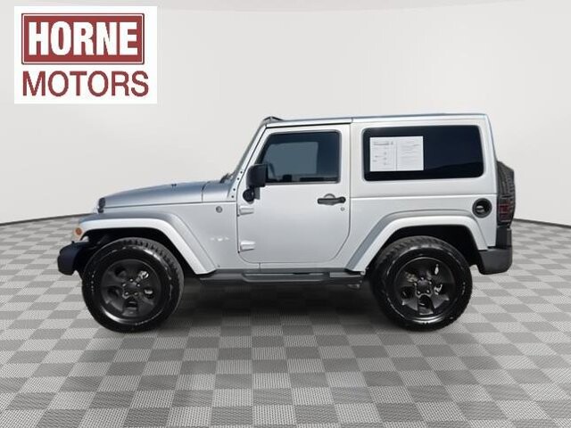 2012 Jeep Wrangler in Mesa, AZ 85212 - 2194922 4