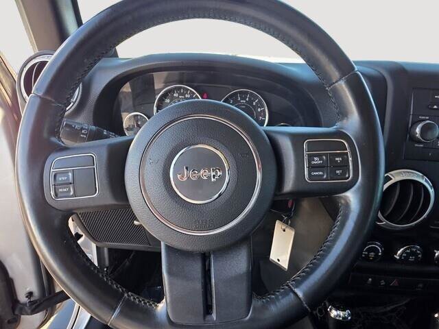 2012 Jeep Wrangler in Mesa, AZ 85212 - 2194922 27