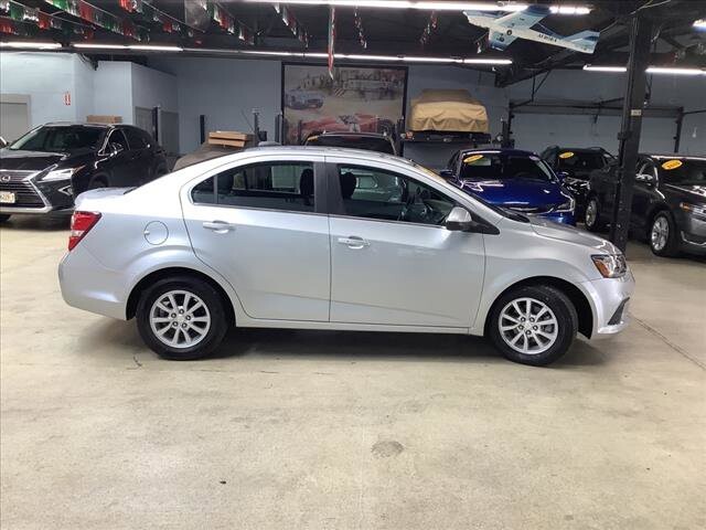 2019 Chevrolet Sonic in Chicago, IL 60659 - 2194932 6