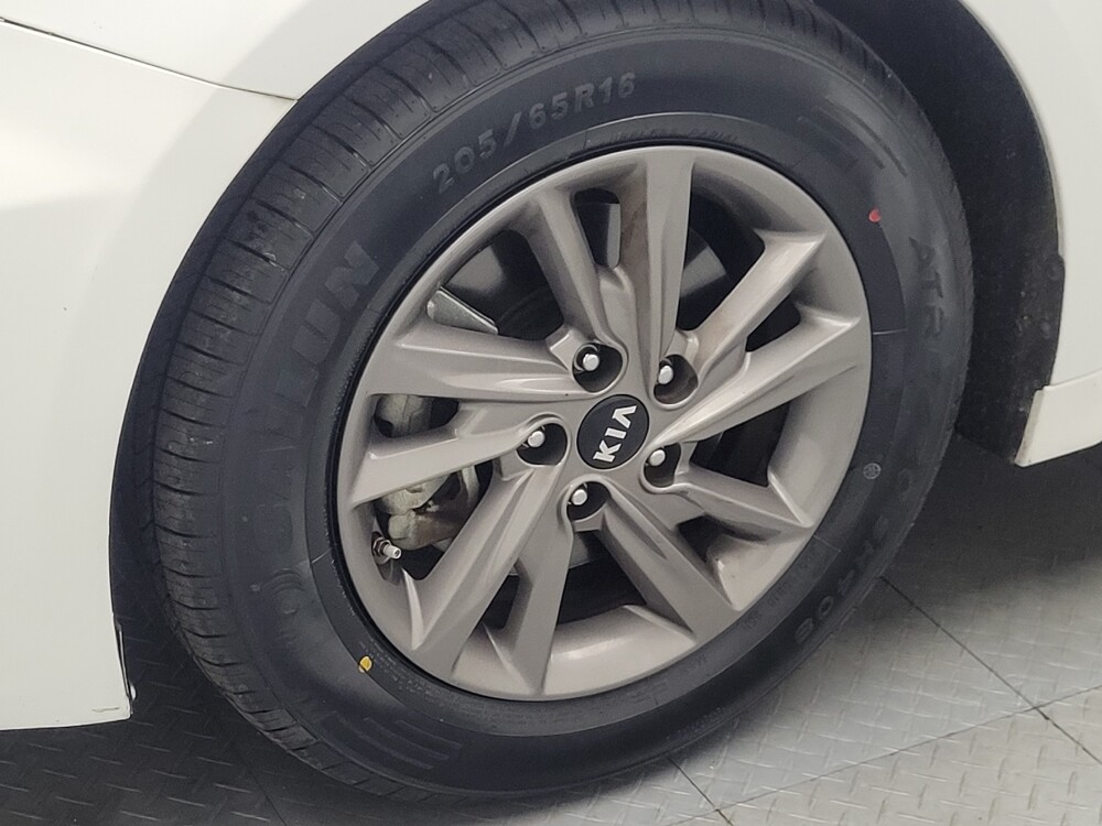 2020 Kia Optima in Madison, TN 37115 - 2195053 31