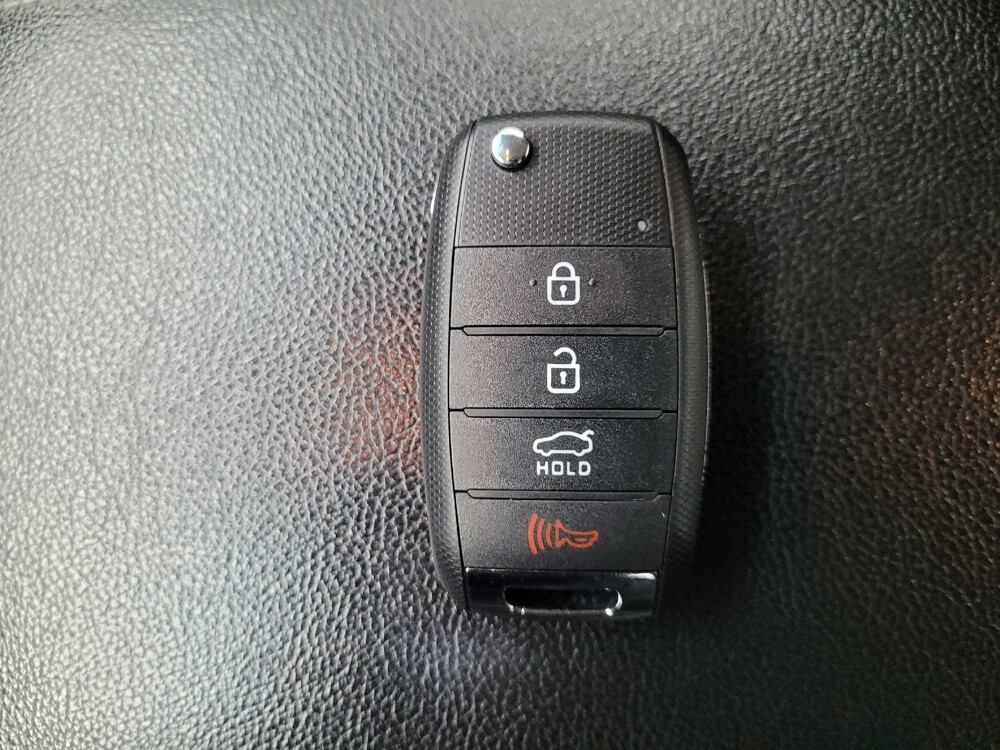 2020 Kia Optima in Madison, TN 37115 - 2195053 32