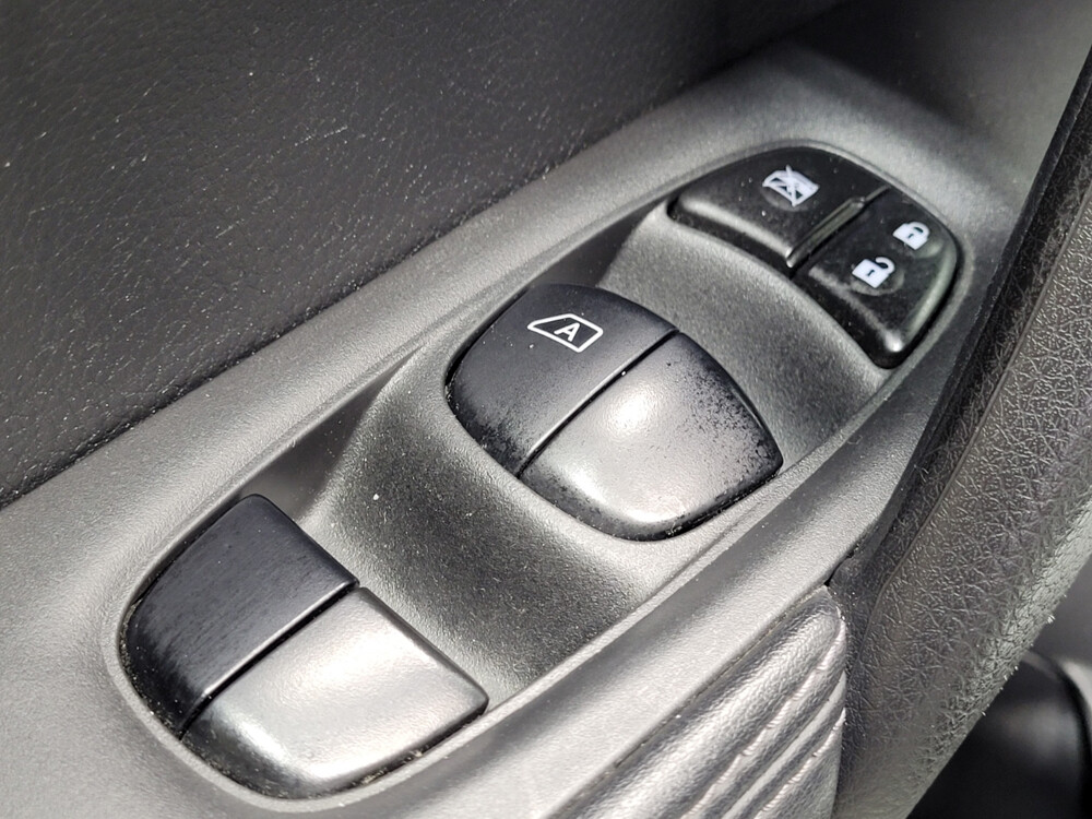 2018 Nissan Rogue Sport in Columbia, SC 29210 - 2195537 60