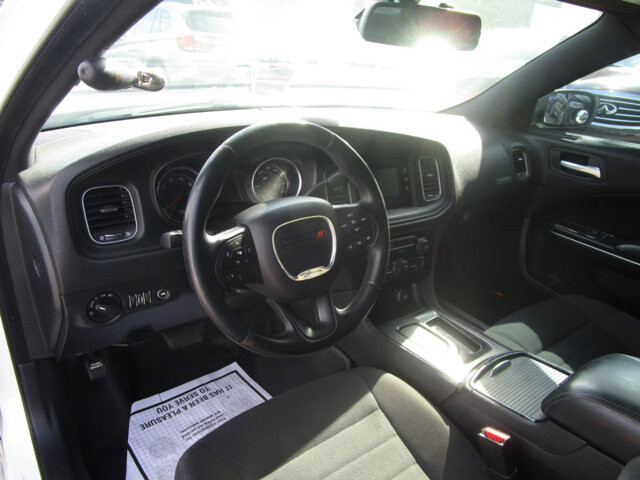 2016 Dodge Charger in Tampa, FL 33604-6914 - 2196560 38