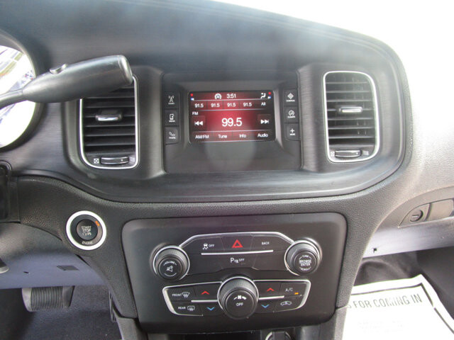 2016 Dodge Charger in Tampa, FL 33604-6914 - 2196560 32